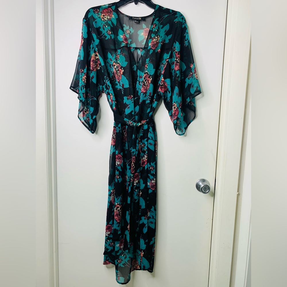 Forever 21 Belted Floral Kimono
